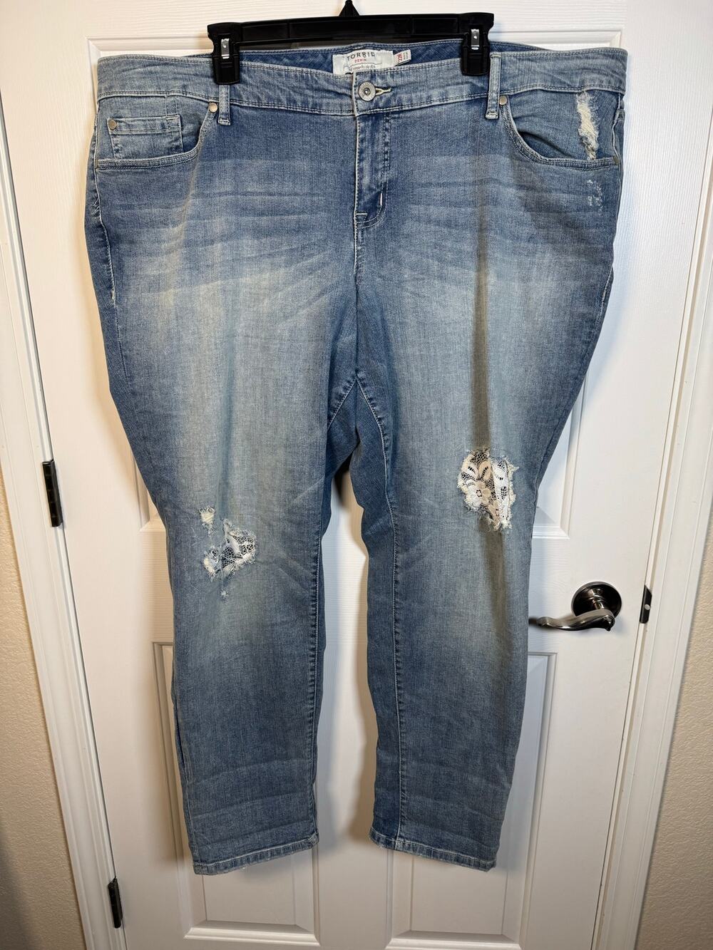 Torrid Distressed Lace Inset Boyfriend Casual Jeans Light Wash Plus 22R